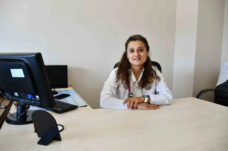 Anne sütü bebeğin ilk ve en değerli besini
