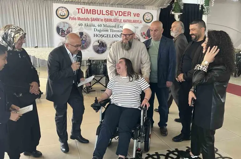 Annenin mutluluk gözyaşları
