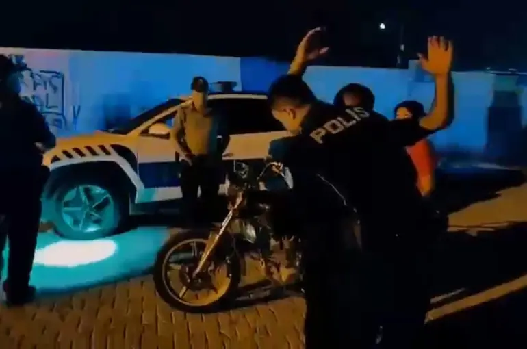 Antakya’da asayiş uygulamasında aranan 14 şahıs yakalandı
