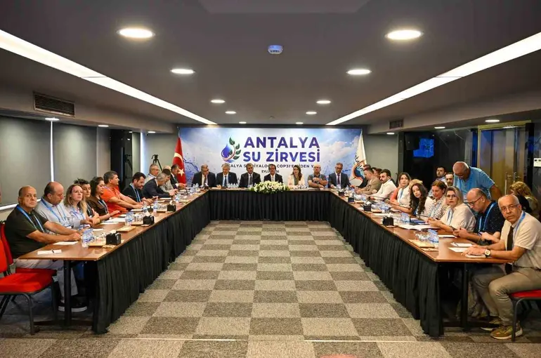 Antalya’da suyun geleceği masaya yatırıldı
