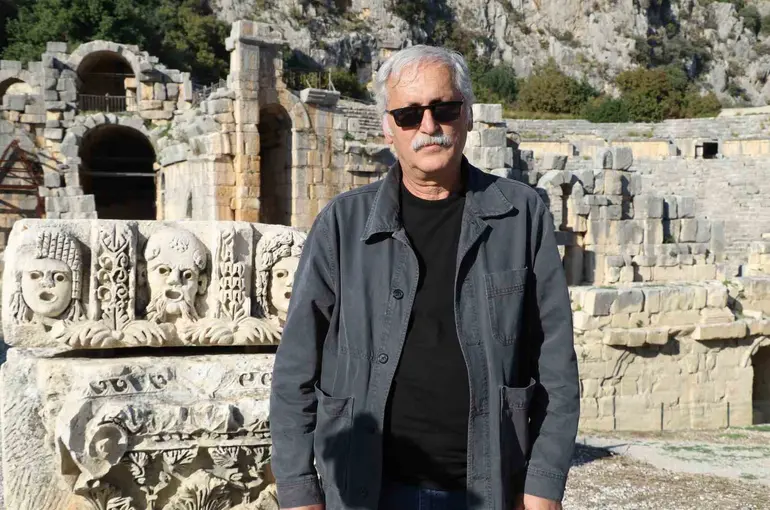 Arkeolog Prof. Dr. Çevik’ten Aperlai antik liman kentindeki atıklara tepki: "Gitmez olaydım"
