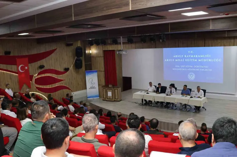 Arsuz’da okul müdürleri toplantısı yapıldı
