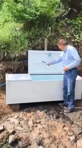 Atıl buzdolabını hayrat çeşmesine dönüştürdüler
