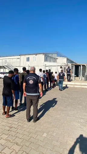 Aydın’da 19 düzensiz göçmen yakalandı
