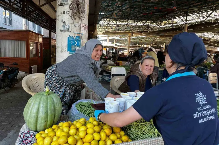 Aydın’da pazar yerlerinde sıcak çorba ikramı başladı
