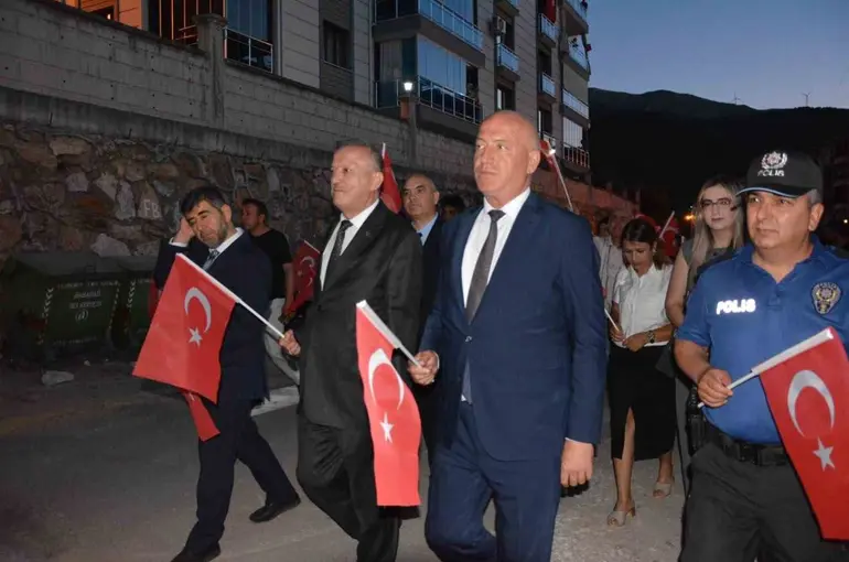 Babadağ 15 Temmuz gecesinde tek yürek oldu
