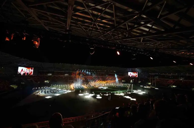 Bakan Bak: "Milli sporcularımızla gurur duyuyoruz"
