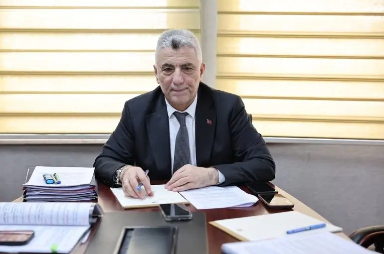 Bakan Bolat: "Türkiye-Suriye Ortak Gümrük Komitesi’nin ilk toplantısını en kısa sürede gerçekleştirme hususunda mutabık kaldık"
