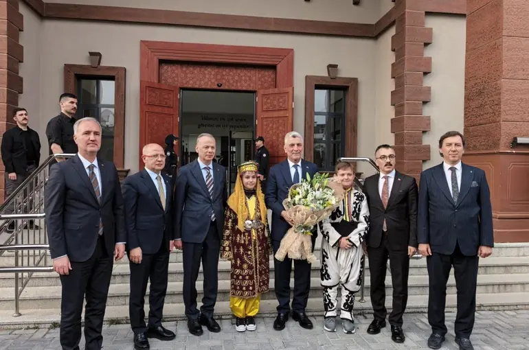 Bakan Bolat’tan İnegöl ziyareti
