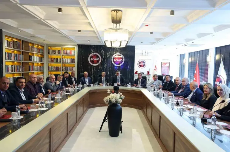 Bakan Çiftçi: "Yurt içinde ve yurt dışında neredelerse mücadelemiz devam edecek"
