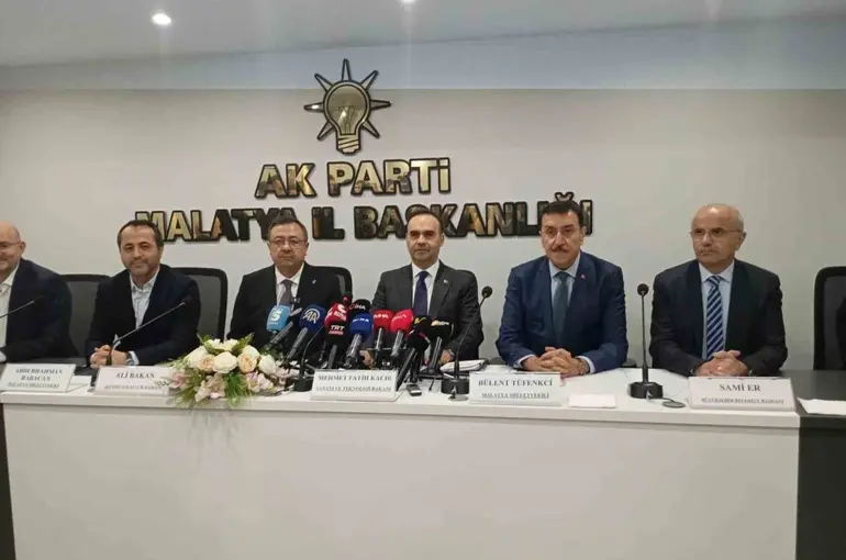 Bakan Kacır: "Türkiye sanayide 23 yılda tarihi sıçrama yaptı"
