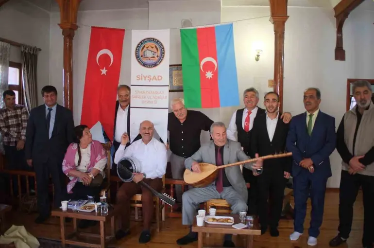 Bakü, Tebriz ve Sivas’ın edebiyatı aynı çatı altında buluştu
