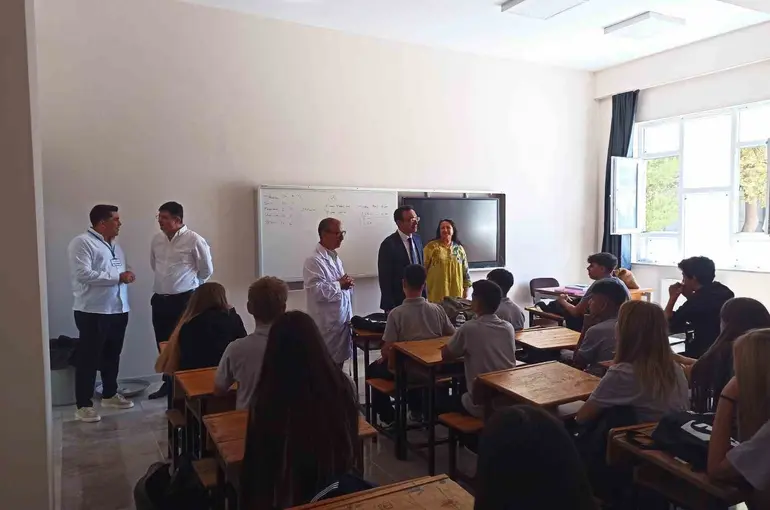 Bandırma’da iki okul yeni binalarında eğitime başladı
