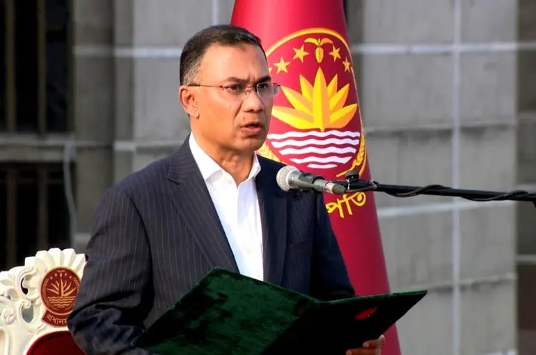 Bangladeş Başbakanı Rahman, yemin ederek görevine başladı
