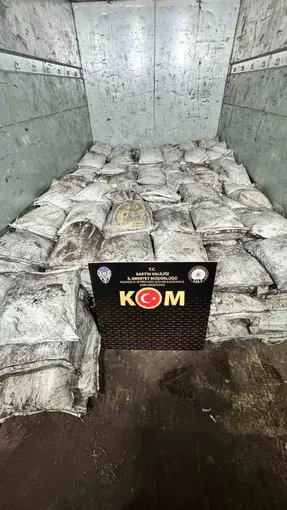 Bartın’da 8 ton titanyum ele geçirildi
