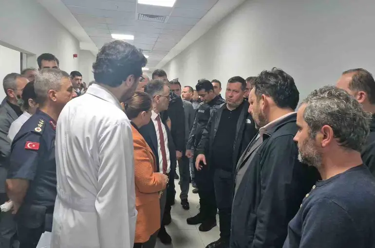 Bartın’da yağmur sonrası 1 saat arayla iki kazada 2 kişi öldü, 17 kişi yaralandı
