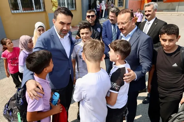 Başkan Aldemir, öğrencilerin heyecanına ortak oldu
