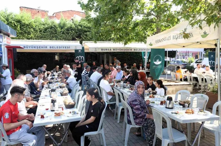 Başkan Aydın mahalle buluşmalarını Alemdar’da sürdürdü
