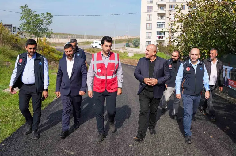 Başkan Bingöl: "Tuzla’nın sokaklarını yenilemeye devam ediyoruz"
