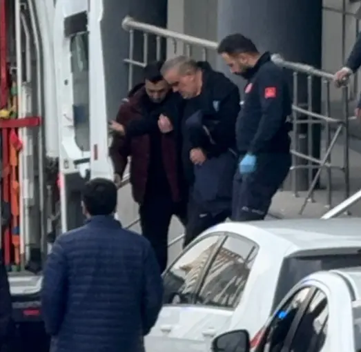 Başkan Bozbey’in de dahil olduğu soruşturmada gözaltındaki müteahhit fenalaştı, ambulansla hastaneye kaldırıldı
