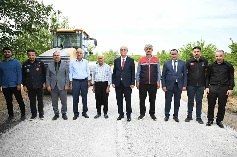 Başkan Geçit, "Yeşilyurt’un her noktasında çalışmalarımız devam ediyor"
