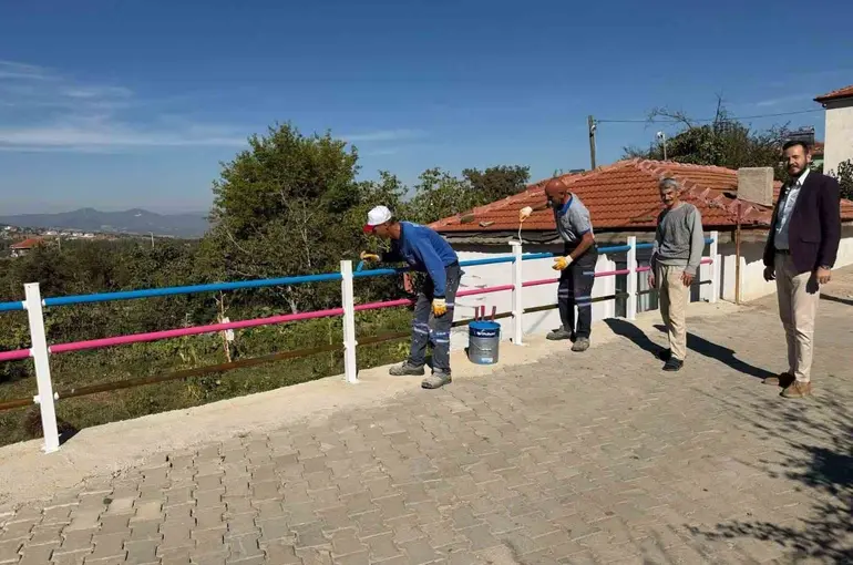 Başkan Kumral sahada çalışmaları inceledi

