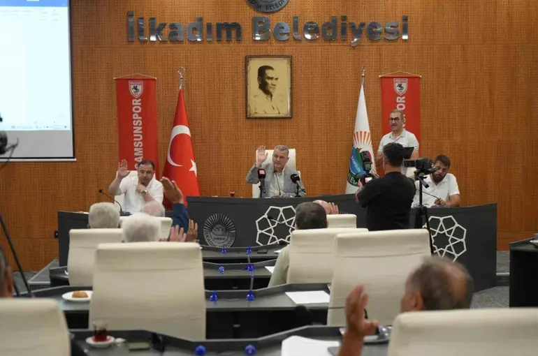 Başkan Kurnaz: "Kendi dönemimizden 1 TL borcumuz yok, eski borçlar öde öde bitmiyor"
