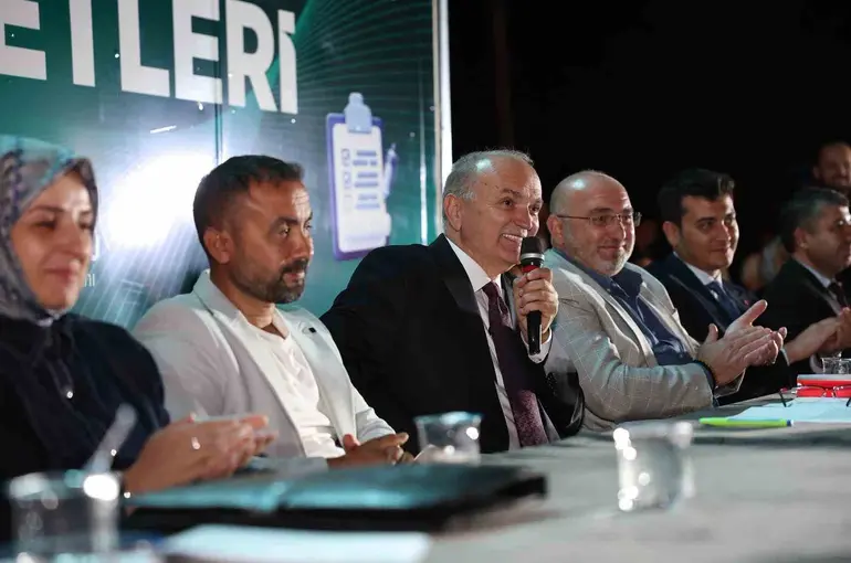 Başkan Özlü’den Tokuşlar’da mahalle sohbeti
