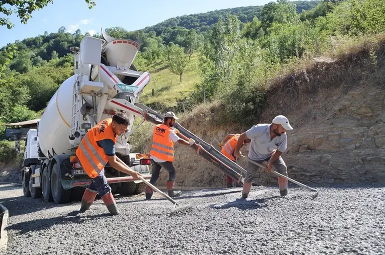 Başkan Sandıkçı: "Ulaşıma yönelik yatırımları ilçemize kazandırmaya devam ediyoruz"
