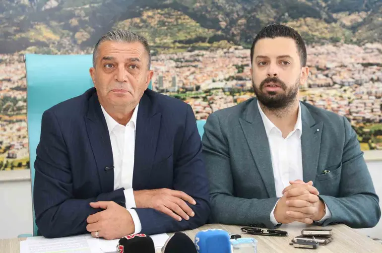 Başkan Şimşek üzüm fiyatlarını değerlendirdi
