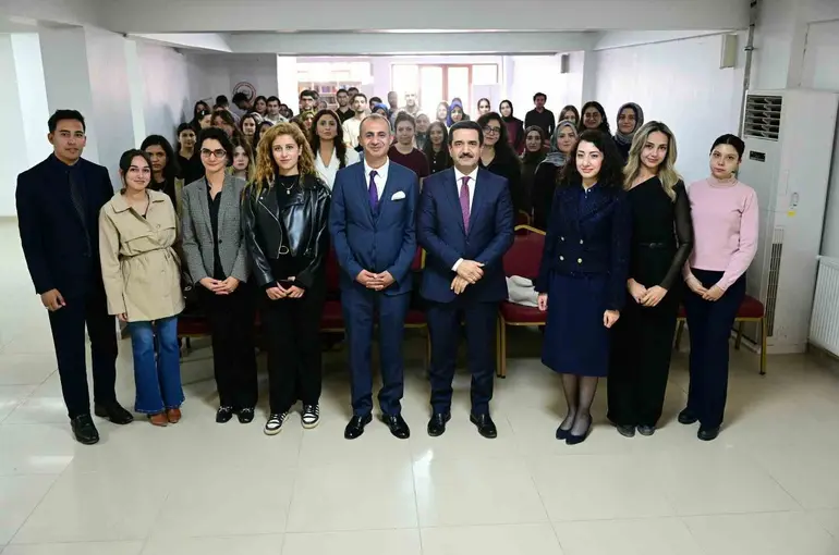 Başkan Taşkın, genç avukatlarla mesleki deneyimlerini paylaştı
