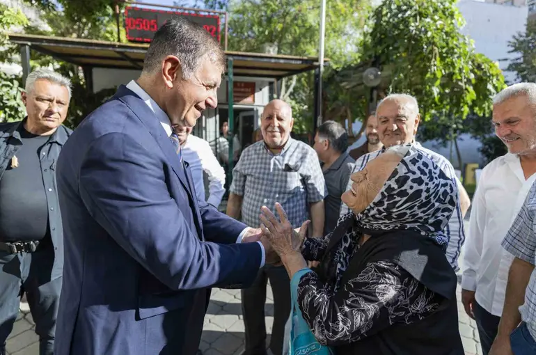 Başkan Tugay’dan Buca’da mahalle turu
