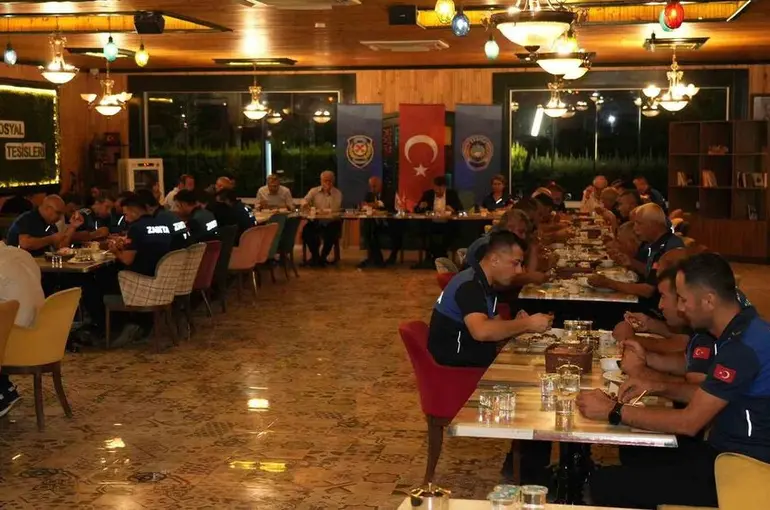Başkan Tutdere’den zabıta personeliyle bir araya geldi
