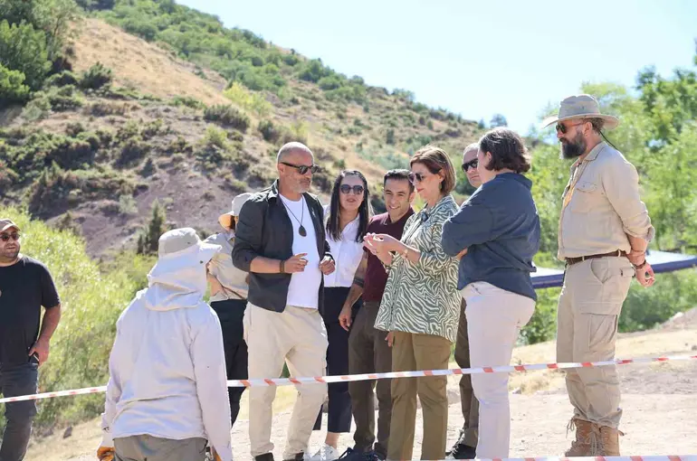 Başkan Ünlüce, Karacahisar Kalesi kazı alanında
