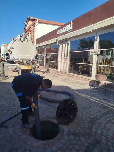 BASKİ’’den Ayvalık’ta kanalizasyon temizliği
