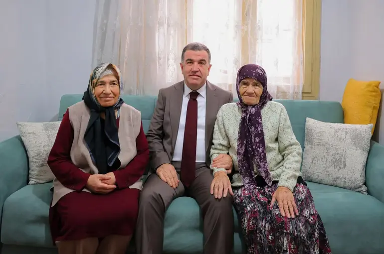 Bayburt ve Aydıntepe’de yaşlıların günü kutlandı
