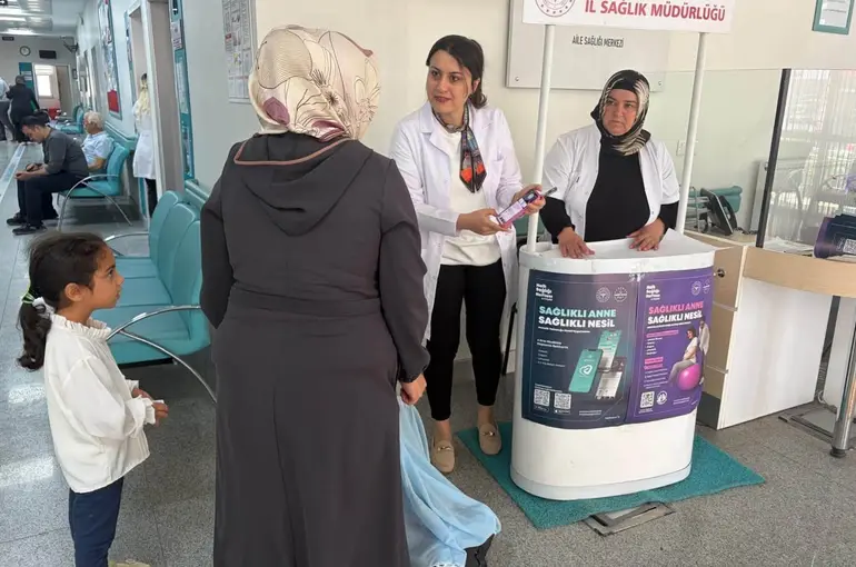 Bayburt’ta anne adaylarına sağlıklı gebelik bilgilendirmesi
