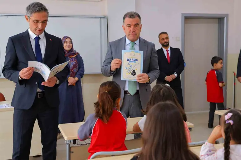 Bayburt’ta birinci sınıf öğrencileri okul heyecanı yaşadı
