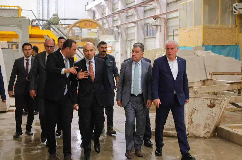 Bayburt’ta doğal taş sektörüne yönelik yatırımlar ele alındı
