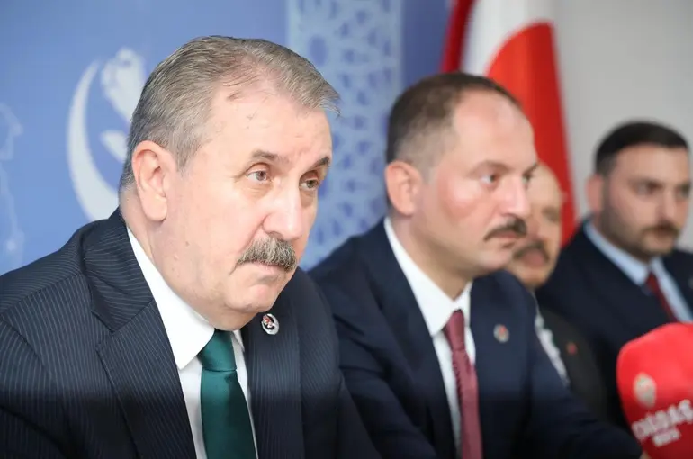 BBP Genel Başkanı Destici: "Dışarıdan içeriden bizim kardeşliğimizi de birliğimizi de bozamayacaklar"
