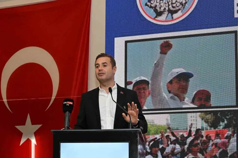 Belediye-İş Sendikasında Başkanlığa Hüseyin Pastal seçildi
