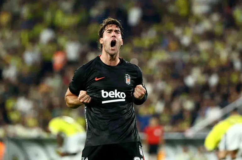 Beşiktaş: "Dusan Vlahovic’in disipline sevk edilmesi kabul edilemez"
