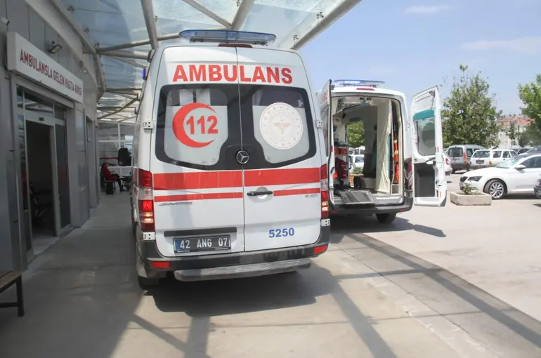 Beyşehir’deki 3 ayrı kazada 4 kişi yaralandı