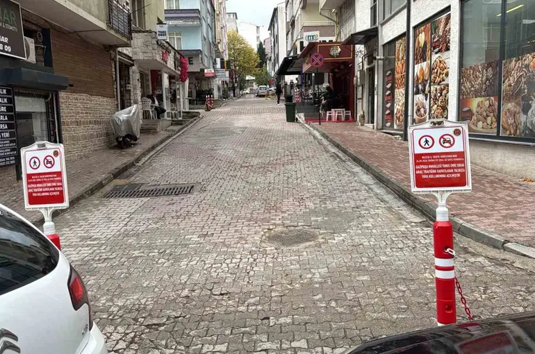 Bilecik’te bir sokak daha araç trafiğine kapatıldı
