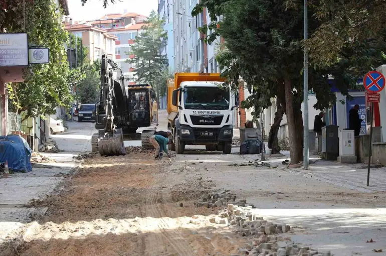 Bilecik’te cadde ve sokaklar yenileniyor
