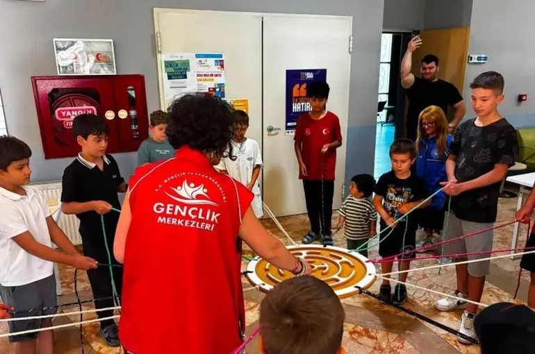 Bilecik’te genç sporculara performans yönetimi eğitimi
