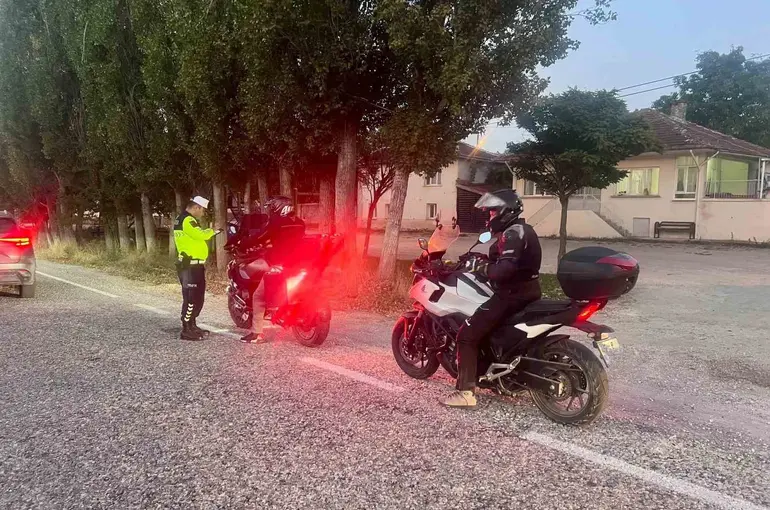 Bilecik’te kurallara uymayan 7 sürücüye ceza
