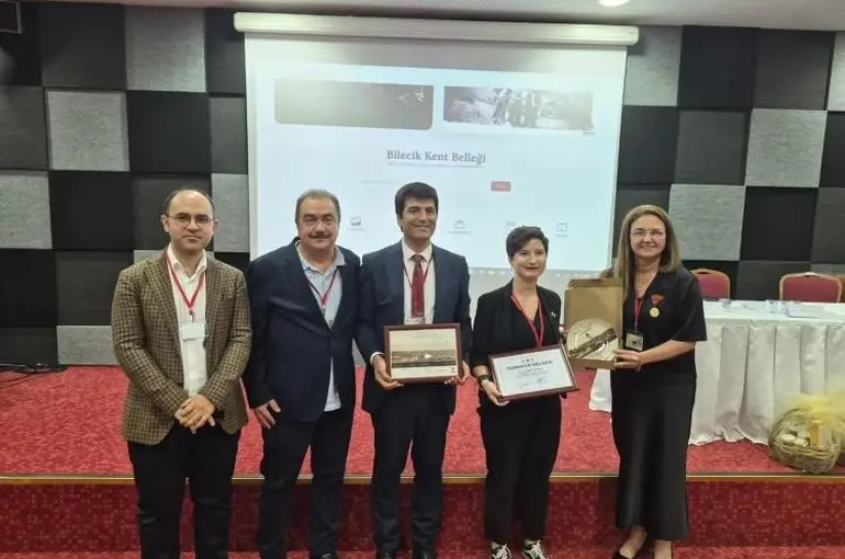 Bilecik’te ’Türkiye Kent Bellekleri ve Koleksiyoncuları Çalıştayı’ düzenlendi
