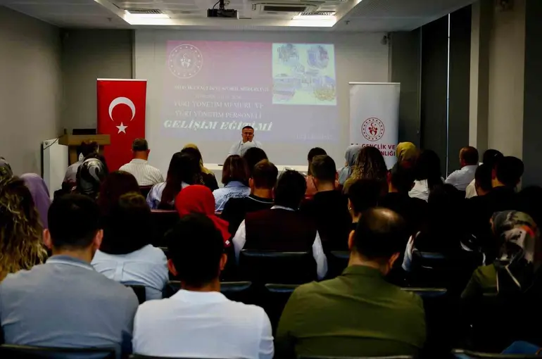 Bilecik’te yurt yönetim memurları ve personeline eğitim
