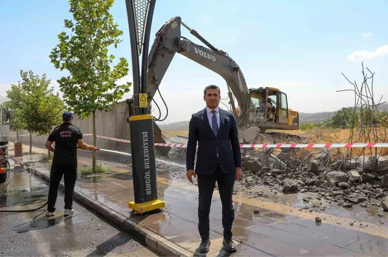 Bingöl’de 350 dönümlük askeri alanda tarihi dönüşüm başladı
